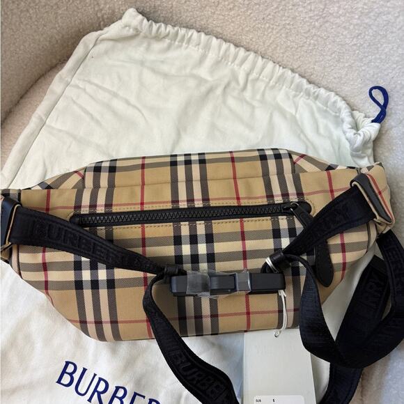 Burberry Beige and Black Plaid Bum Bag Unisex NWT - Picture 4 of 10
